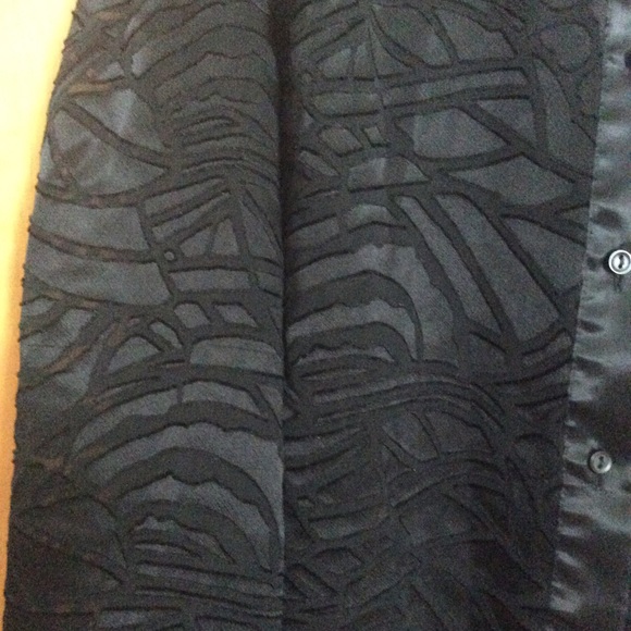 Sweater - Picture 8 of 8